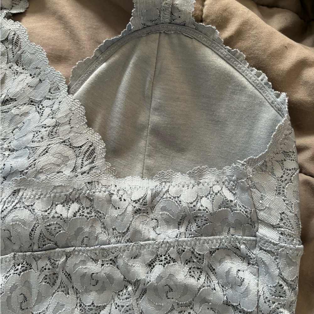 Lace Bra - Picture 4 of 4